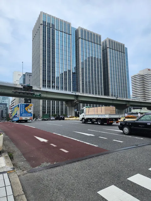 アクア堂島 西館