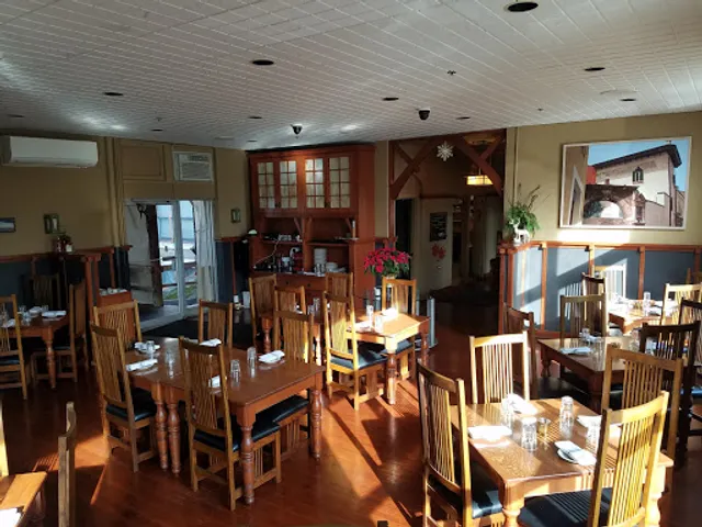 Gola Osteria Restaurant & Catering