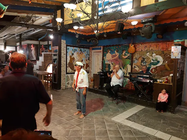 ΑΥΓΟΥΣΤΟΣ Ταβέρνα