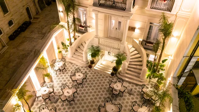 Art Gallery Boutique Hotel