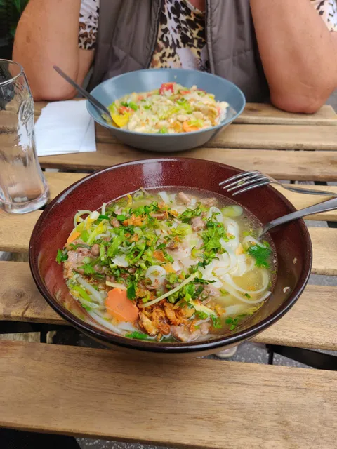 UNCLE VAN-Nonntaler Hauptstrasse 8