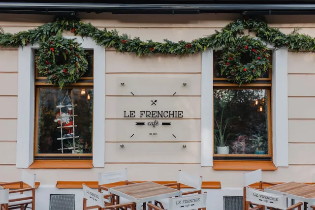 Le Frenchie café