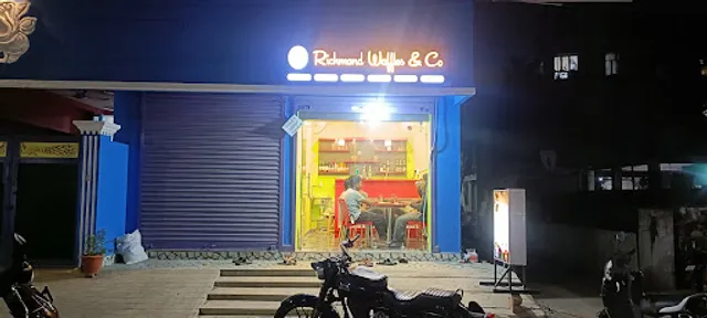 RICHMOND WAFFLES & CO