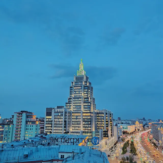 Sadovo-Triumfal'nyy Skver