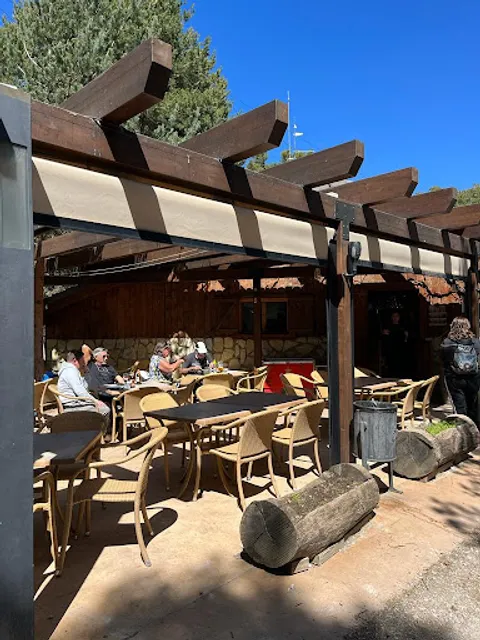 RESTAURANTE DIECISIETE VEINTISIETE.