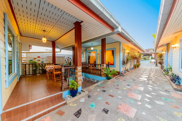 ก้ามปูรีสอร์ท 2 เกาะล้าน