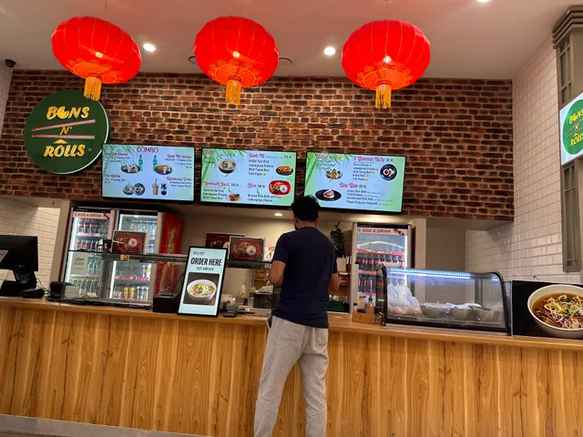 Buns N' Rolls