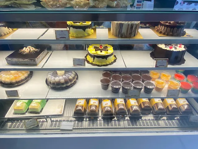 Holland Bakery - Sultan Iskandar Muda