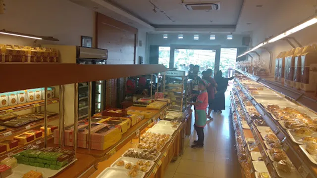 Swiss House Bakery