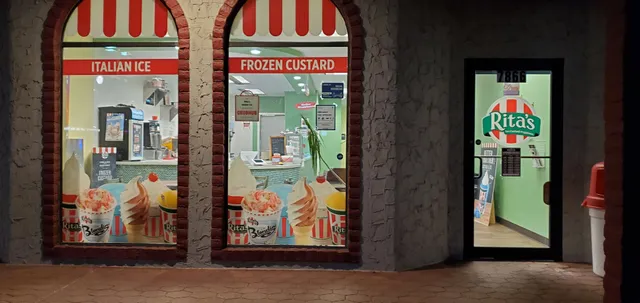 Plaza At Chapel Hills