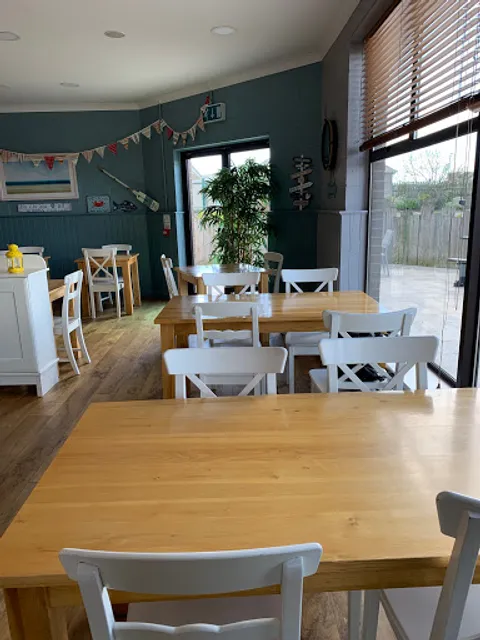 The beachcomber cafe