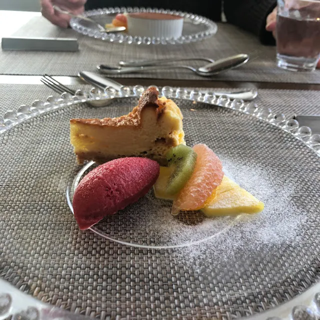 ア・ラ・ターブル