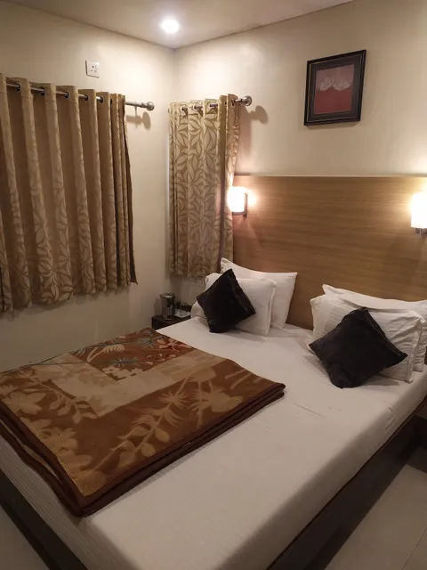 OYO 820108 Hotel Wilson Executive