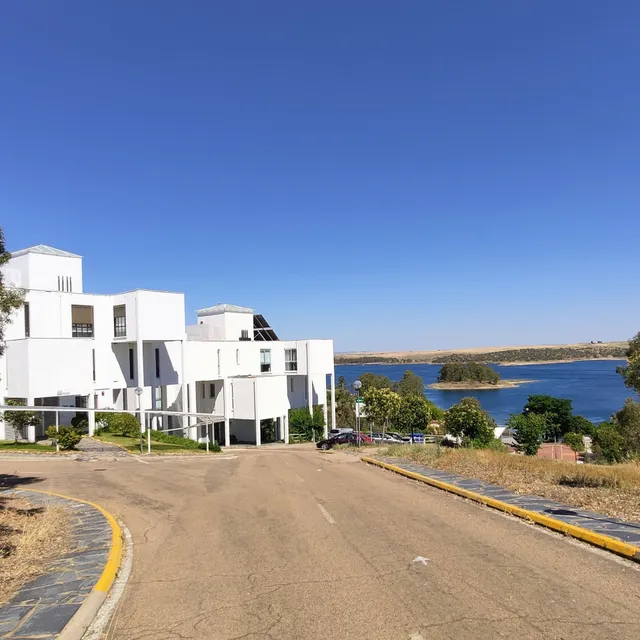 Apartments "Embalse de Orellana"