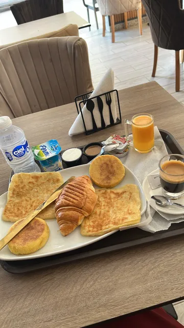 Cafe Restaurant Mirazur Al hoceima