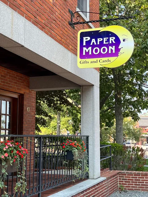 Paper Moon