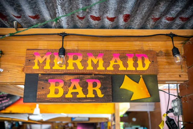 Big Kahuna Bar + Restaurant