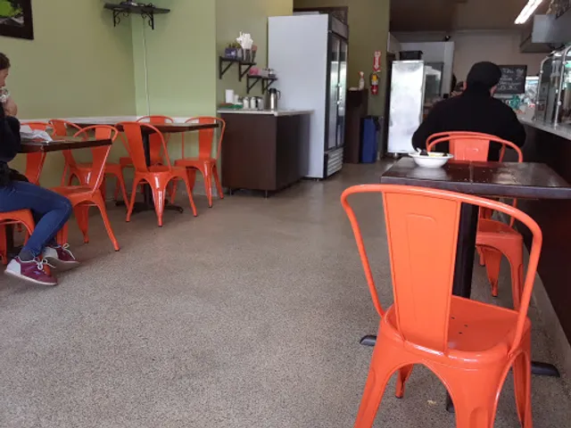 Universal Bakery on Geneva