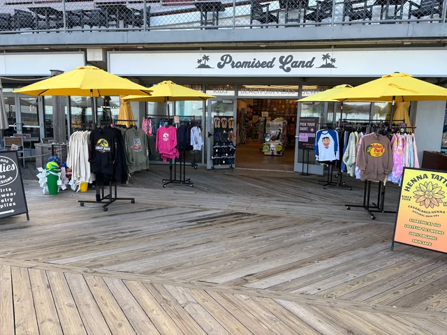 Fifth Avenue Pavilion