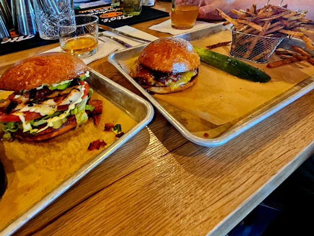 Pine House Kitchen & Bar