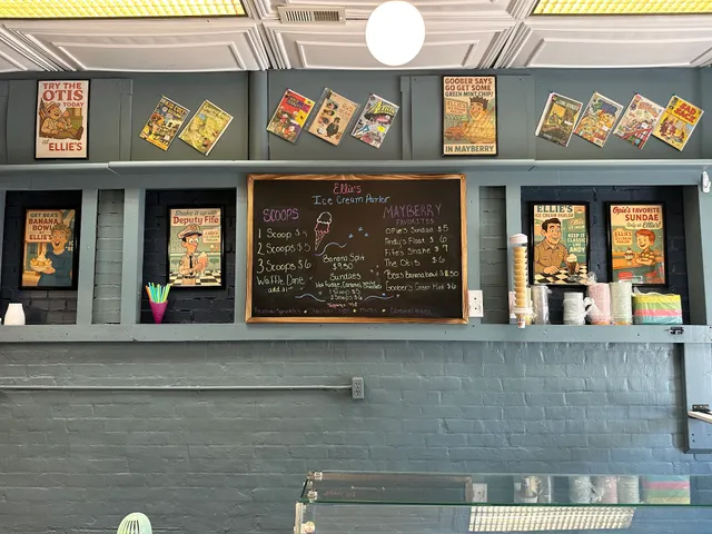 Ellie's Ice Cream Parlor