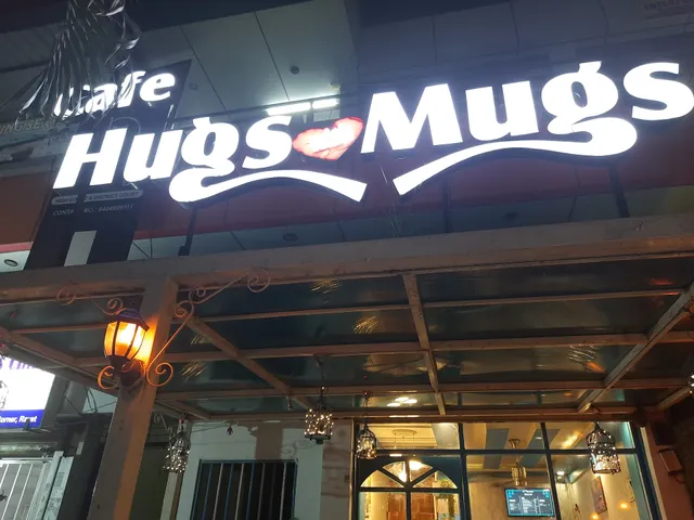 Cafe Hugs With Mugs