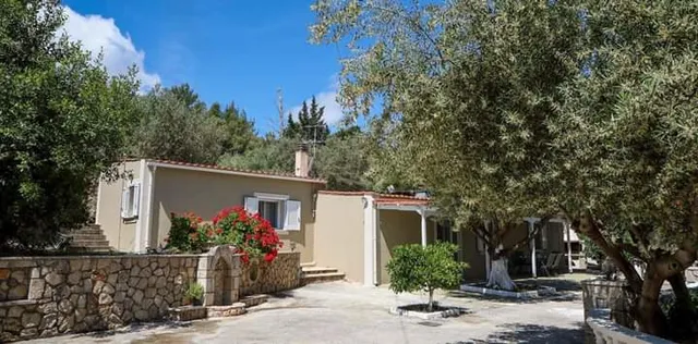 Liostasi maison provençale