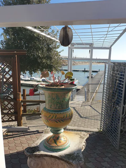 Darsena •Food & Drink•