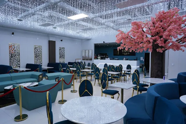 Dessert Yard - Cafe & Restaurant