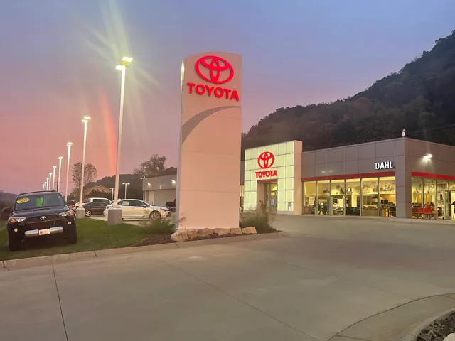 Dahl Toyota Winona