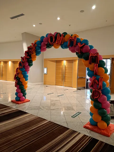 MaxBalloonArt LLC