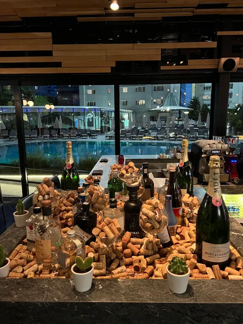 Ginger Sushi Bar & Lounge