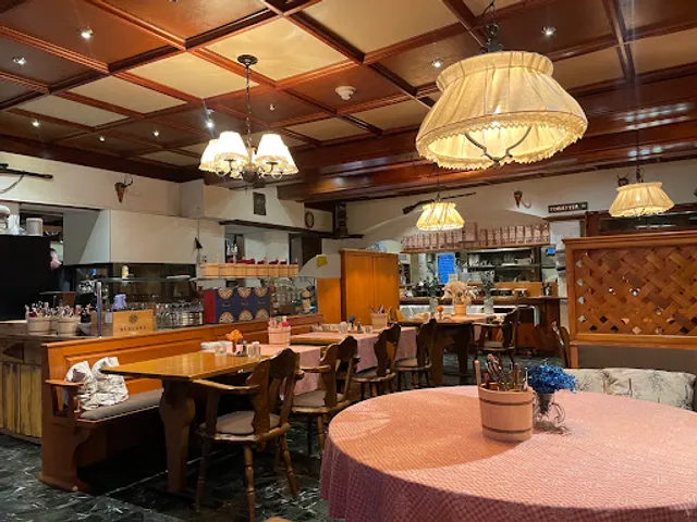 Adler Restaurant and Lounge