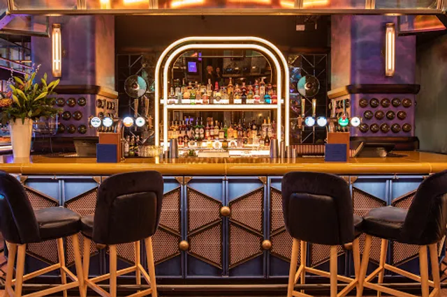 Electric Shuffle Canary Wharf