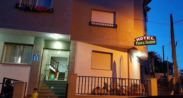 Hotel Punta Seame