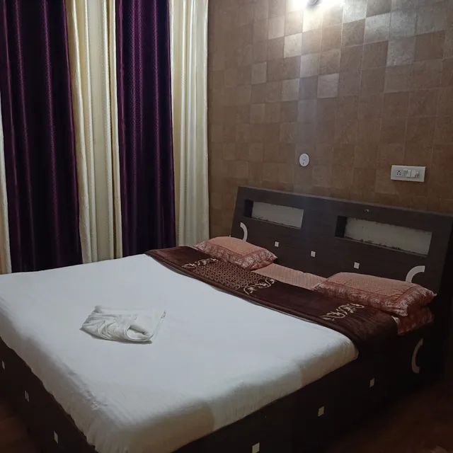 Hotel New Barog Valley