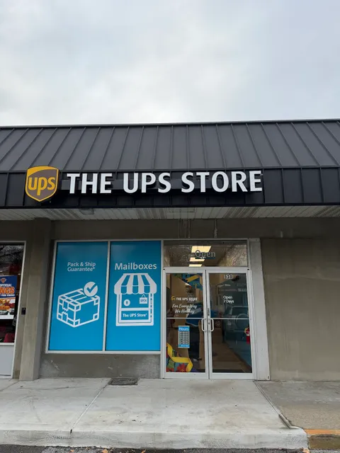 THE UPS STORE