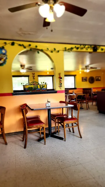 Little Familia Tex Mex Restaurant