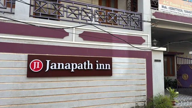 Janapath Inn