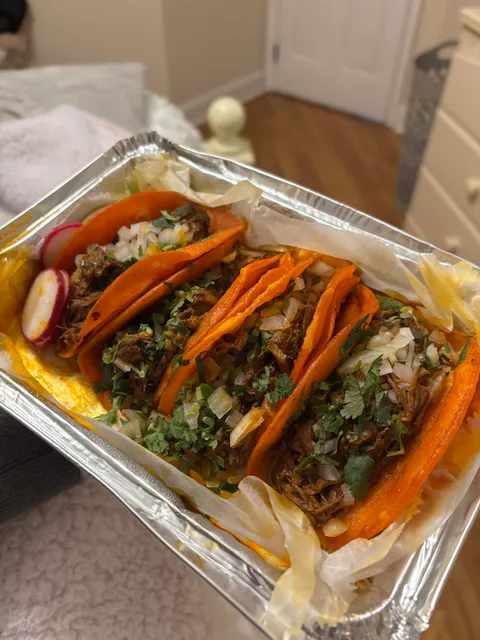 Los poblanos food truck