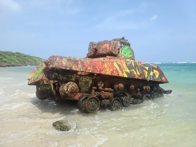 Tanque Pintado de la Playa Flamenco