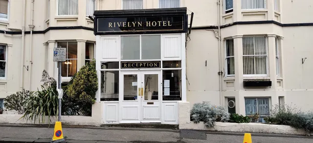 Rivelyn Hotel