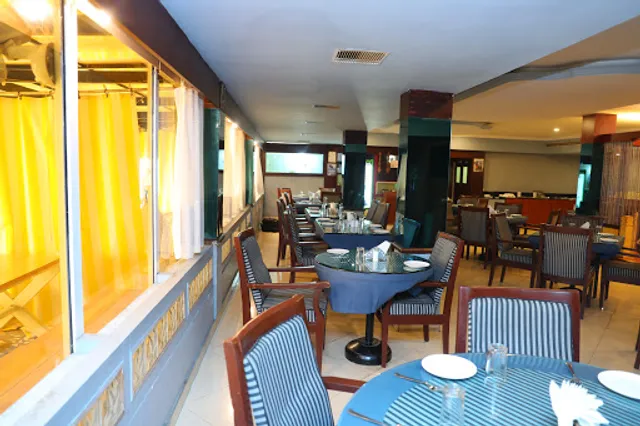 Captain's Table Restaurant