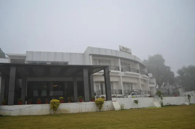 Hotel Triveni Darshan