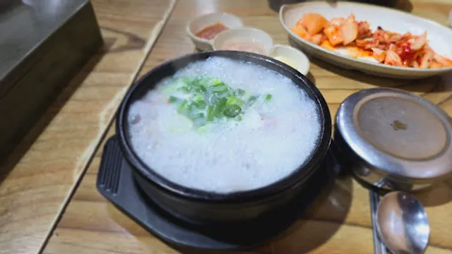 백암토종순대국