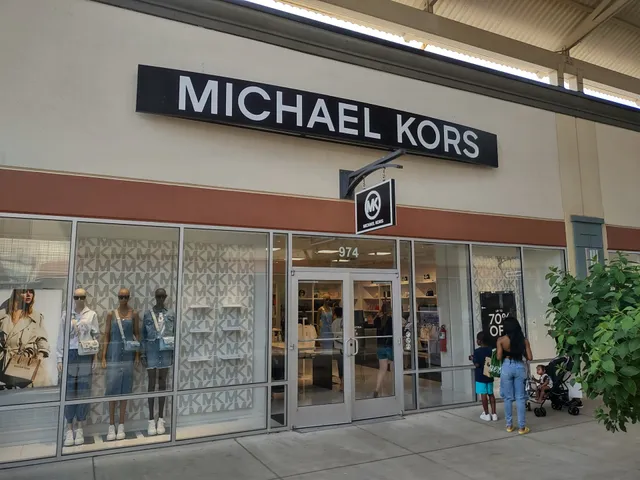 Michael Kors Outlet
