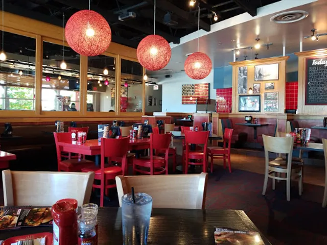 Red Robin Gourmet Burgers and Brews