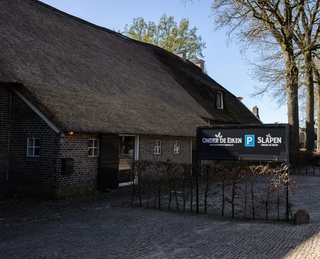 Slapen Onder de Eiken