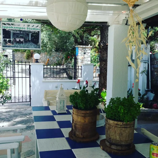 Ippokampos maisonettes and studios