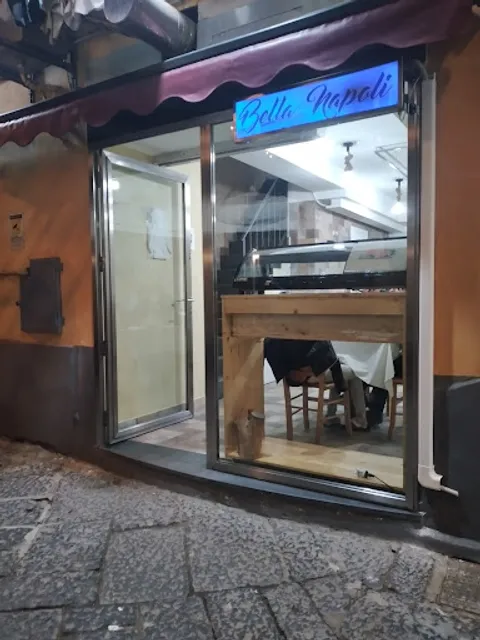 Trattoria Pizzeria Bella Napoli Centro - Chef dal 1990